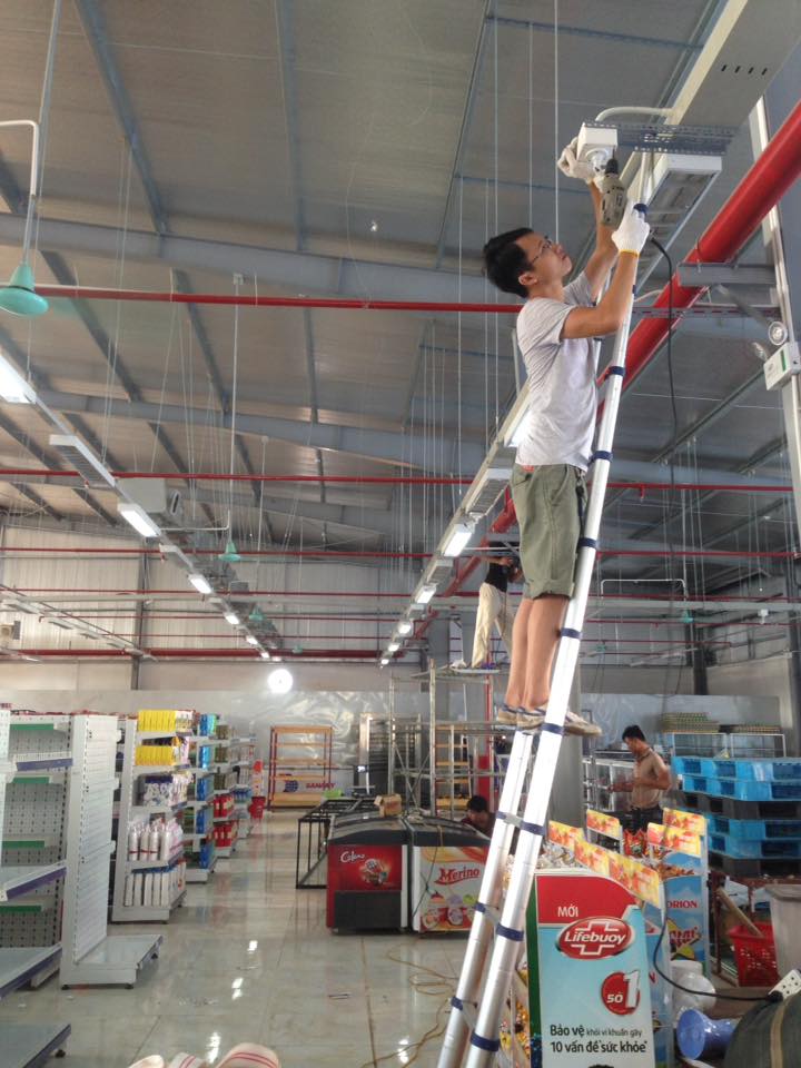 Lắp đặt camera siêu thị